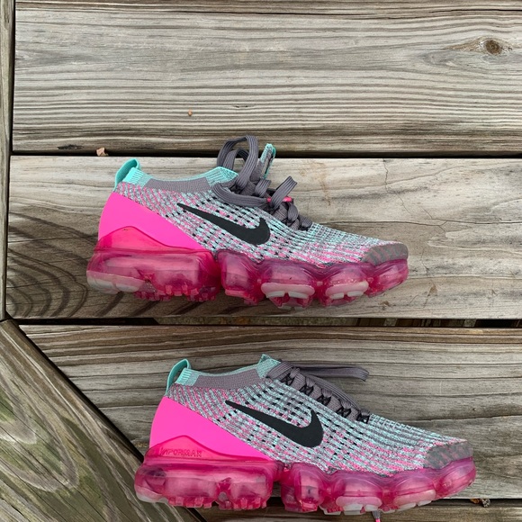 Nike Shoes - Nike Air Vapormax Flyknit 3 Sz. 6.5 women